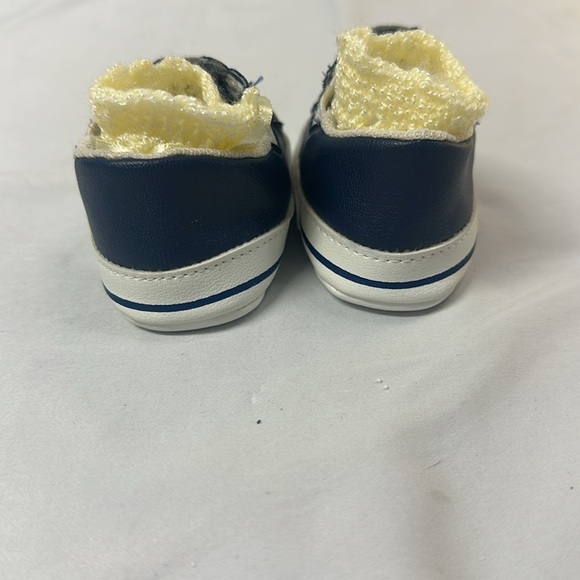 Peknin - Made in Brazil - baby/newborn crib shoes with elastic laces. Size 0 - Picture 3 of 8